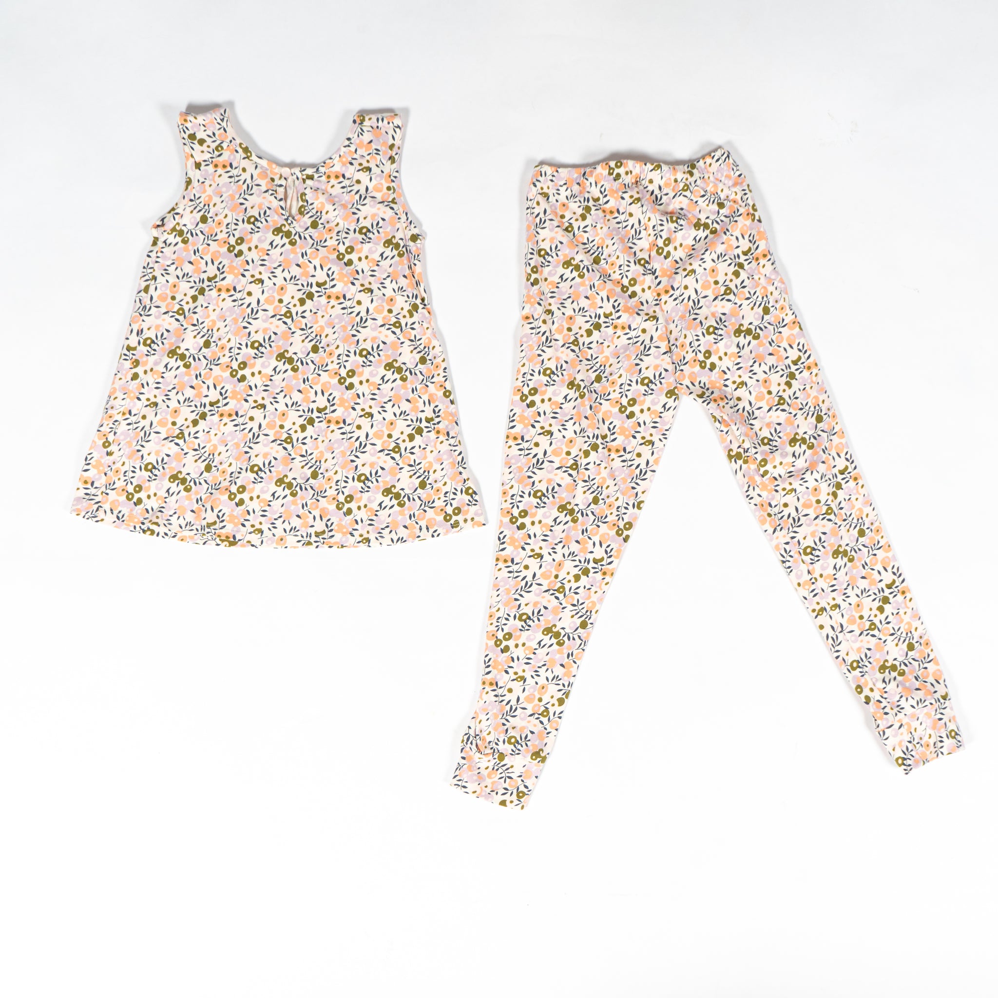 1937043 Pijama niña estampada flores