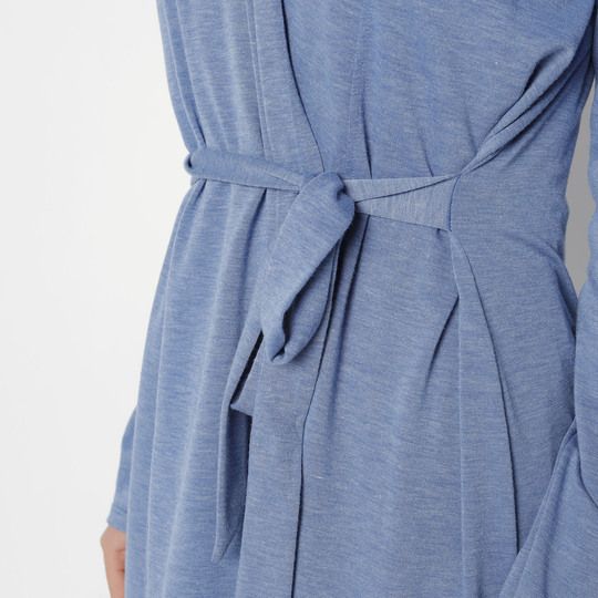 1825348 Bata lisa azul manga larga 1 pieza